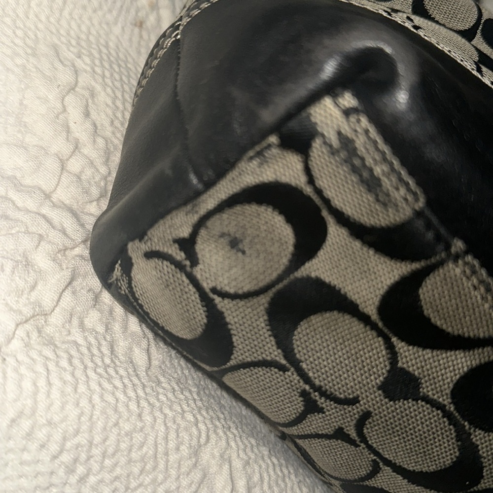 Coach Vintage Hampton F13973
Handbag Signature Jacquard &
Leather - Picture 6 of 16